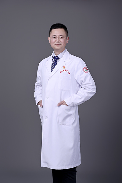 熊健